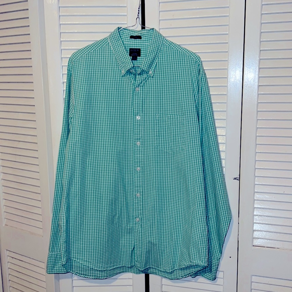 Men’s J. Crew long sleeve green and white plaid button up dress shirt size Large